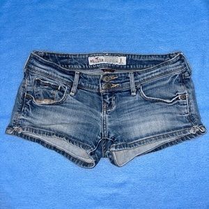 Hollister Shortie Denim Shorts (0)
